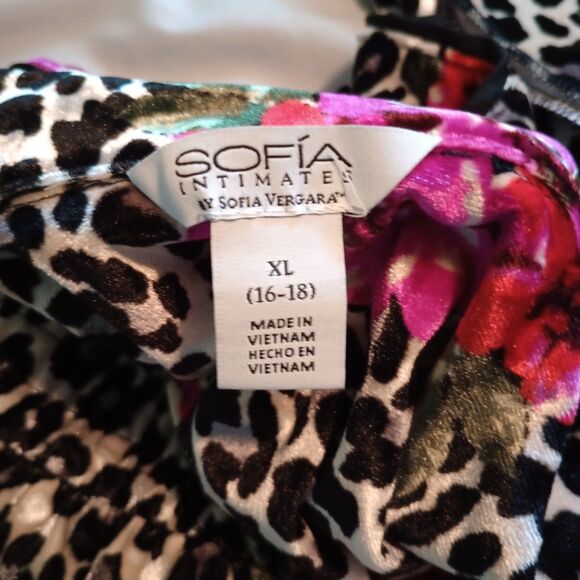 2 PC Sofia Vegara Intimates PJ Set XL (16-18) Black Pink Floral Print. - Picture 8 of 12